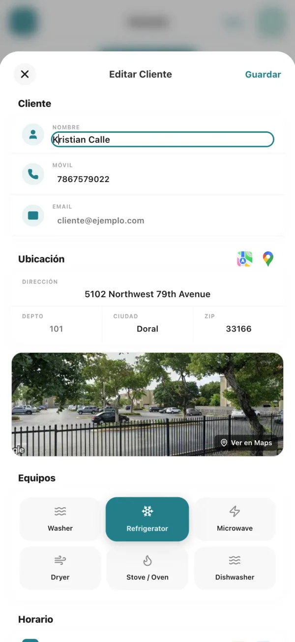 Perfil del cliente con historial de equipos y reparaciones